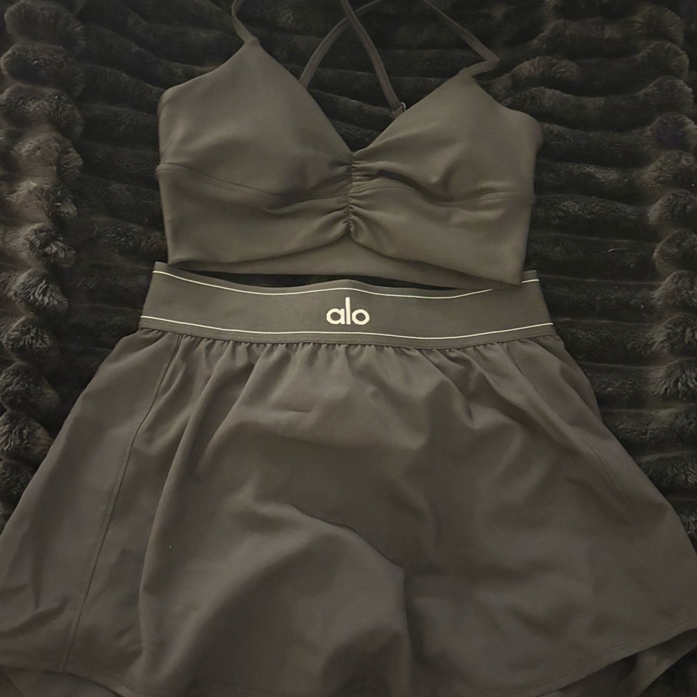 ALO Yoga Black Two-Piece Set